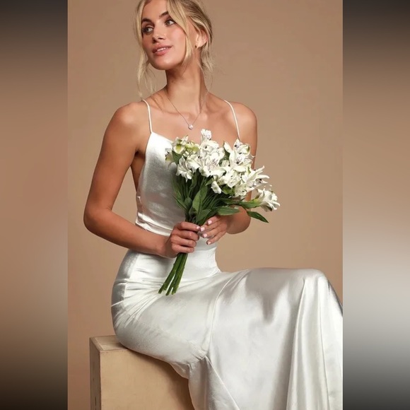 Elliatt Aisle Dress. NWOT. - Picture 2 of 6